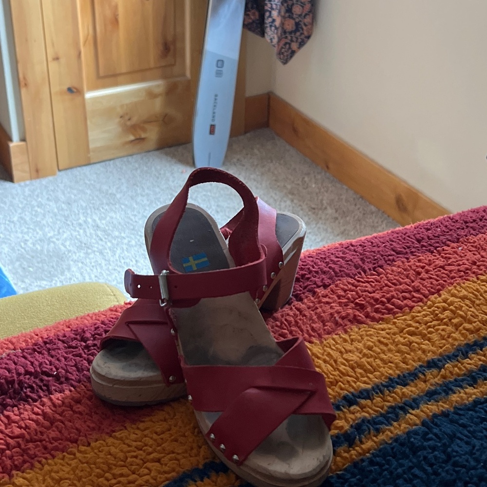 MIA Swedish clogs